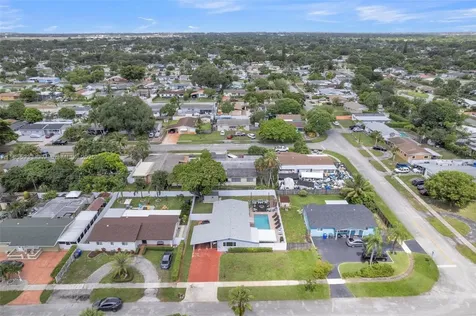 330 N 65th Terrace Hollywood FL 33024