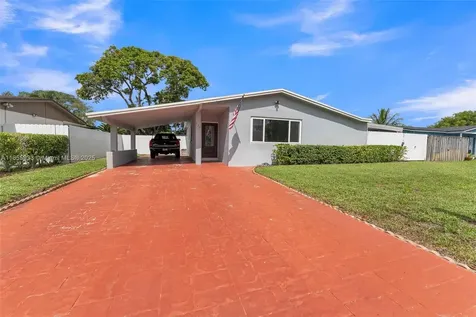 330 N 65th Terrace Hollywood FL 33024