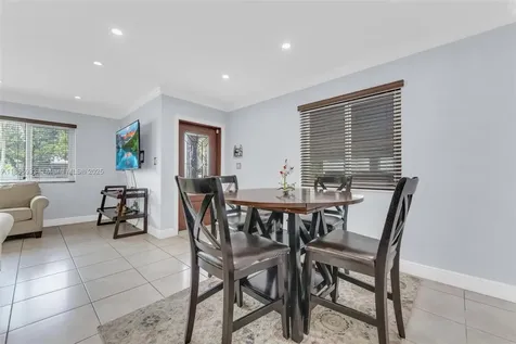 330 N 65th Terrace Hollywood FL 33024