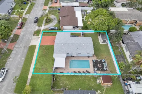 330 N 65th Terrace Hollywood FL 33024