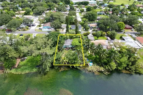 1915 NW 115th Street Miami FL 33167