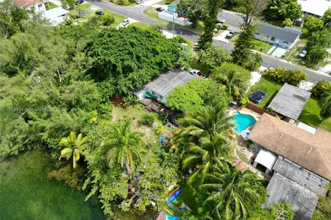 1915 NW 115th Street Miami FL 33167
