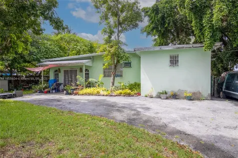 1915 NW 115th Street Miami FL 33167