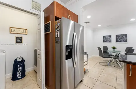 7423 NW 182nd Street Hialeah FL 33015