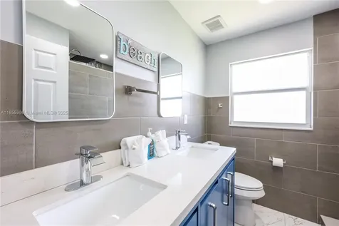 3505 SE 16th Place Cape Coral FL 33904