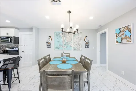 3505 SE 16th Place Cape Coral FL 33904