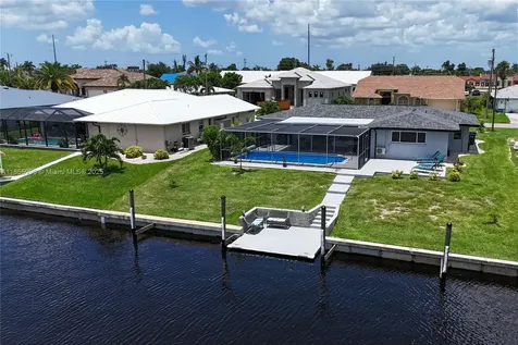 3505 SE 16th Place Cape Coral FL 33904