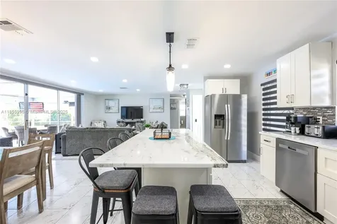 3505 SE 16th Place Cape Coral FL 33904