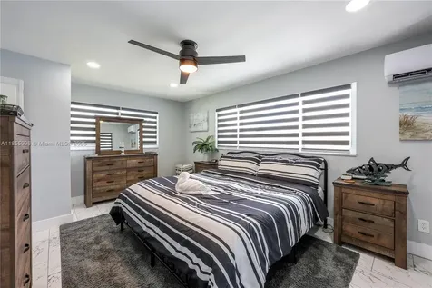 3505 SE 16th Place Cape Coral FL 33904