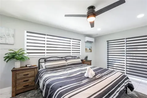 3505 SE 16th Place Cape Coral FL 33904