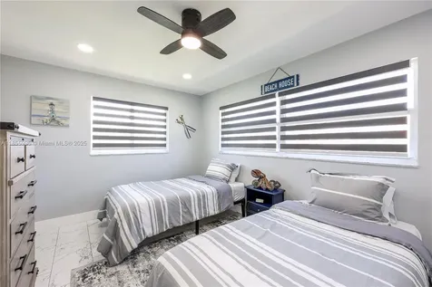 3505 SE 16th Place Cape Coral FL 33904