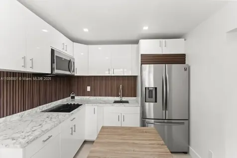 3125 NW 21st Court Miami FL 33142