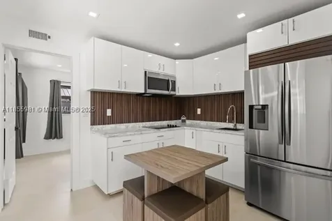 3125 NW 21st Court Miami FL 33142