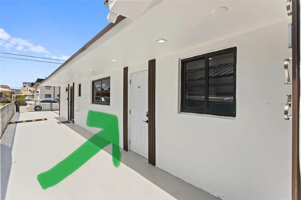 3125 NW 21st Court Miami FL 33142