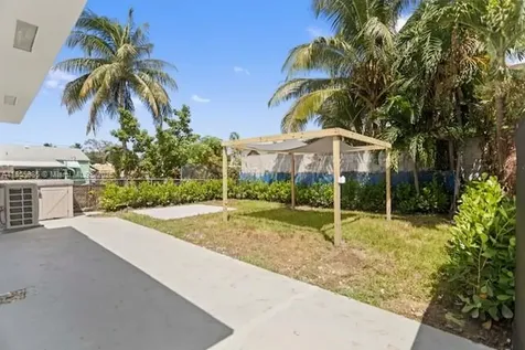3125 NW 21st Court Miami FL 33142