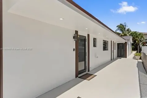3125 NW 21st Court Miami FL 33142