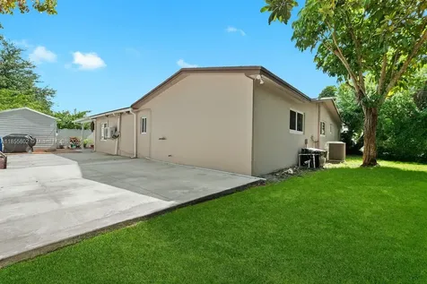 110 NW 78th Avenue Pembroke Pines FL 33024