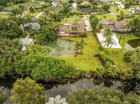 2171 SW 117th Terrace Davie FL 33325