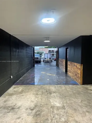 1657 W 40th Street Hialeah FL 33012