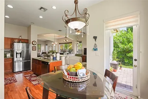 9506 SW 220th Lane Cutler Bay FL 33190