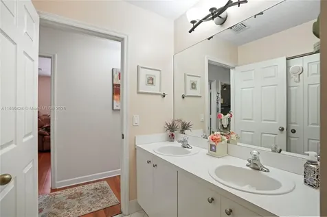 9506 SW 220th Lane Cutler Bay FL 33190
