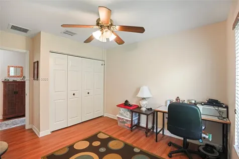9506 SW 220th Lane Cutler Bay FL 33190