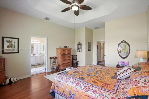9506 SW 220th Lane Cutler Bay FL 33190