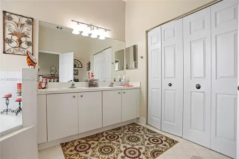 9506 SW 220th Lane Cutler Bay FL 33190