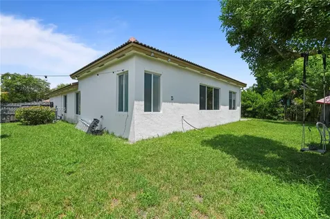 9506 SW 220th Lane Cutler Bay FL 33190