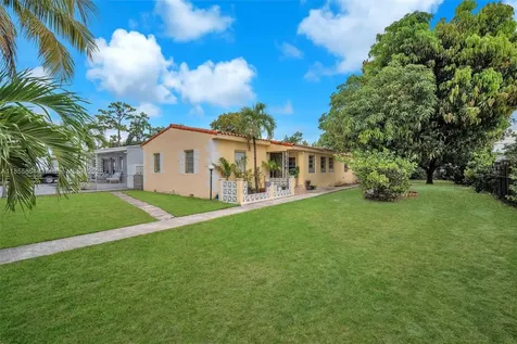 3248 NW 102nd Street Miami FL 33147