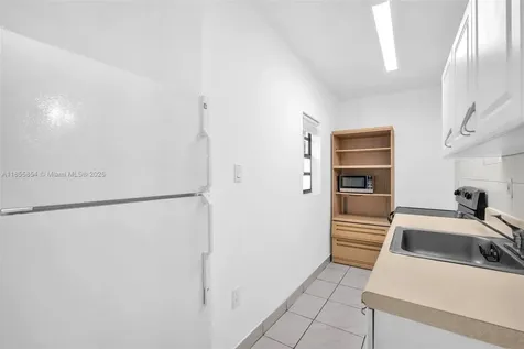 3248 NW 102nd Street Miami FL 33147