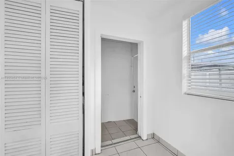 3248 NW 102nd Street Miami FL 33147