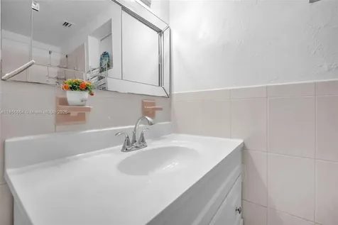 3248 NW 102nd Street Miami FL 33147