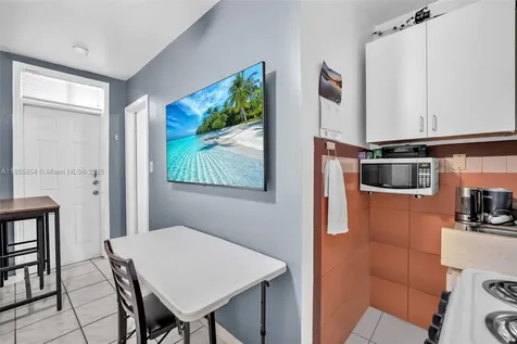 3248 NW 102nd Street Miami FL 33147