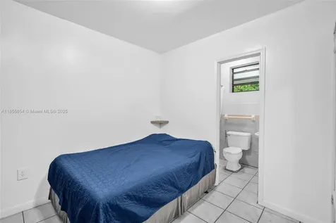 3248 NW 102nd Street Miami FL 33147