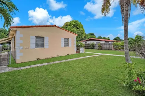 3248 NW 102nd Street Miami FL 33147