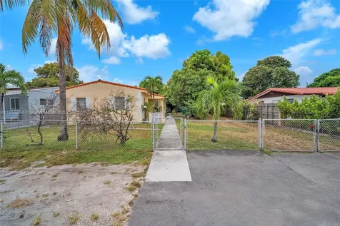 3248 NW 102nd Street Miami FL 33147