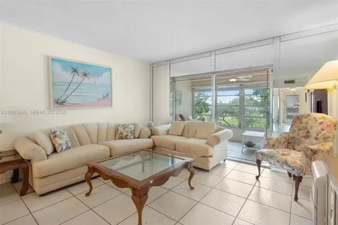 1040 Country Club Drive Margate FL 33063