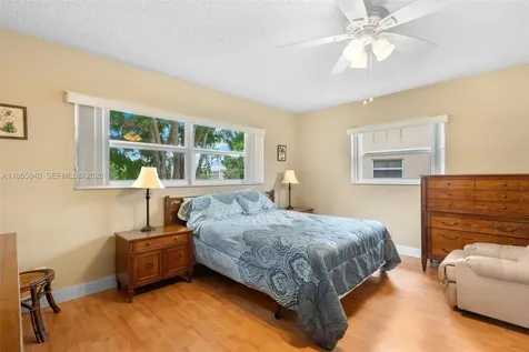 1040 Country Club Drive Margate FL 33063