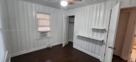 2105 Franklin Fort Myers FL 33901