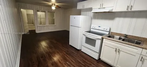 2105 Franklin Fort Myers FL 33901