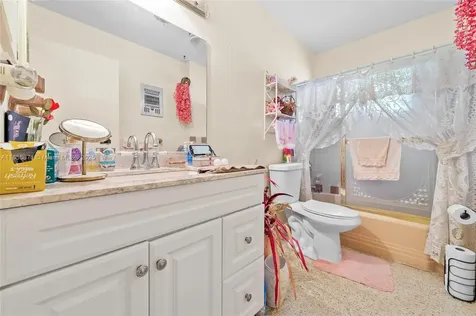 2404 Kelly Court Fort Pierce FL 34982
