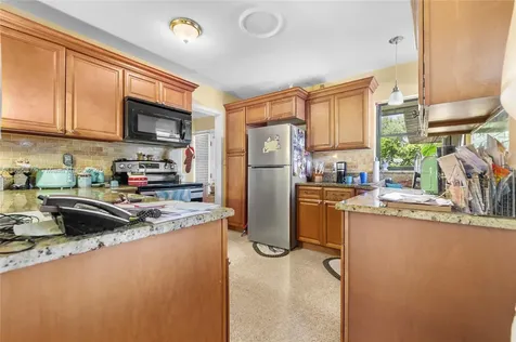 2404 Kelly Court Fort Pierce FL 34982