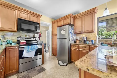 2404 Kelly Court Fort Pierce FL 34982