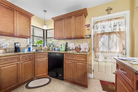 2404 Kelly Court Fort Pierce FL 34982