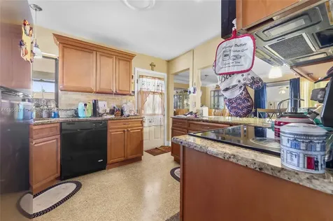 2404 Kelly Court Fort Pierce FL 34982