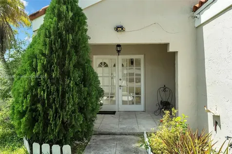 15240 SW 152nd Terrace Miami FL 33187
