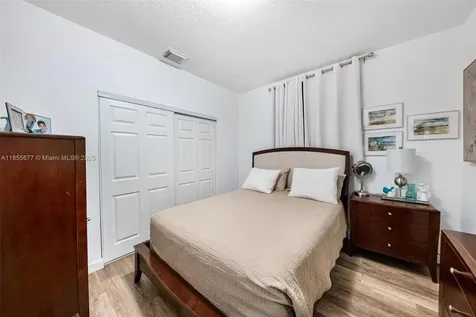 22536 SW 94th Place Cutler Bay FL 33190