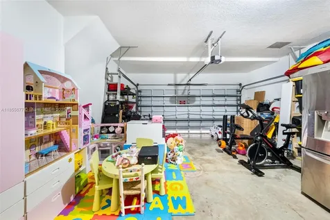 22536 SW 94th Place Cutler Bay FL 33190