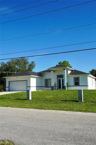 105 E 15th Street Lehigh Acres FL 33972